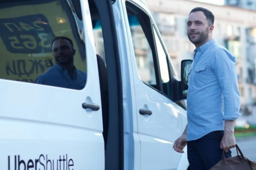 Uber anuncia viagem de ônibus para empresas